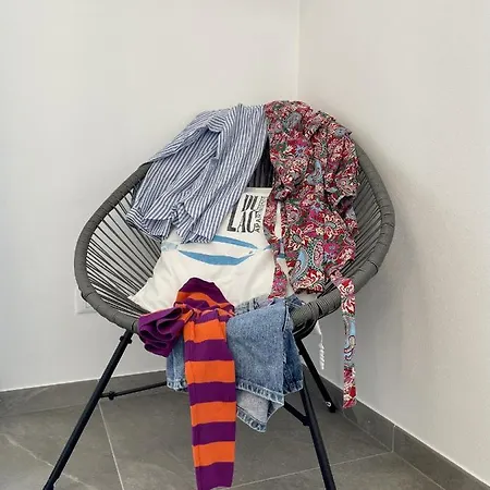 Du Aparments * דסנזאנו דל גארדה
